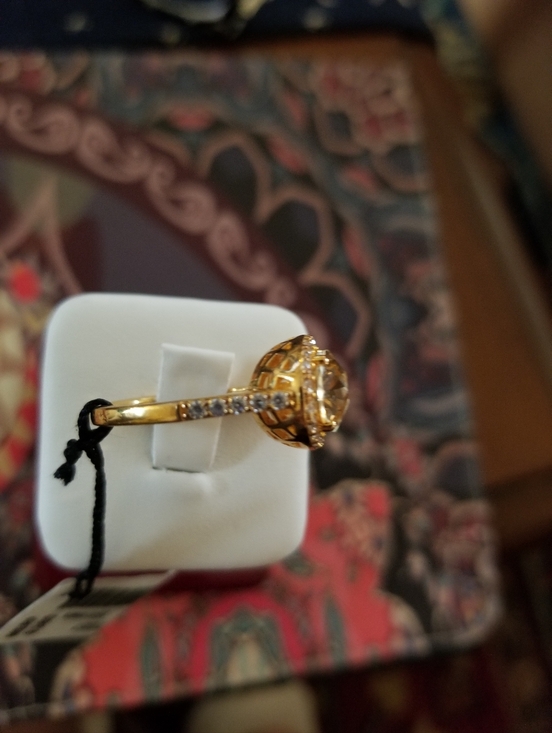 Ring - Picture 5 of 9